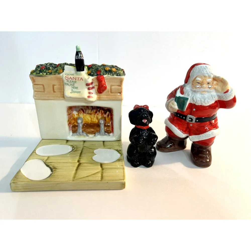 Vintage 2002 Coca Cola Salt & Pepper Shakers Limited Holiday Portraits Santa Dog